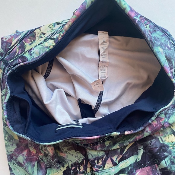 Lululemon Run: Inspire Crop II, Size: 4, Color: Iridescent Multi - Picture 5 of 7